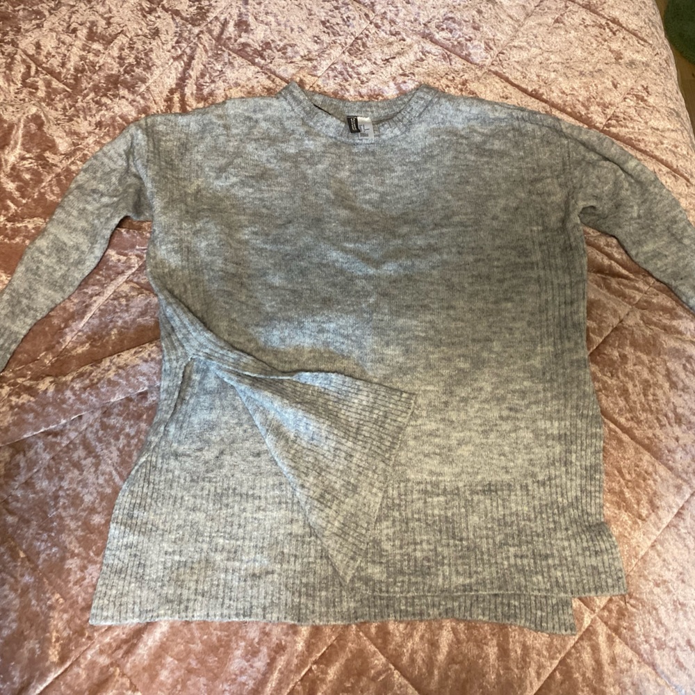 Gray sweater